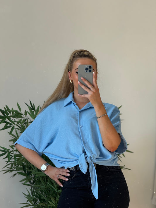 Chemise bleu ciel – coupe loose & nouable